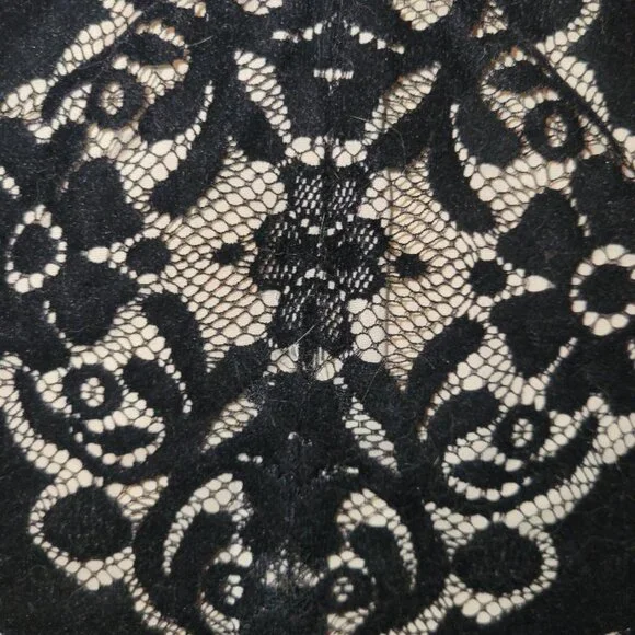 Gorgeous Saylor Velvet Black/Beige Above the Knee Mini Dress - Size Small - Picture 9 of 9